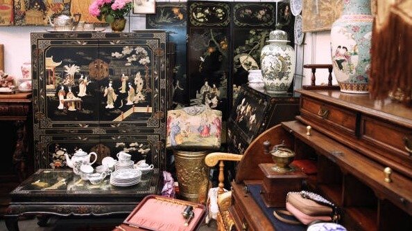 We buy vintage items Woodville Georgia. Updated 2025